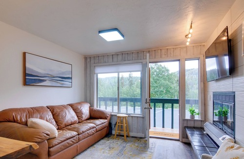 Brian Head Apartment | Charming Ski Condominium w/Resort Views!