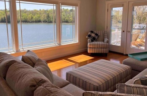 Belfast House | Charming waterfront property - Seabreeze, Belfast