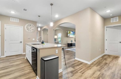 Melbourne Condo | Chic 2 BD/2 BA Condo: Serene Escape in Melbourne