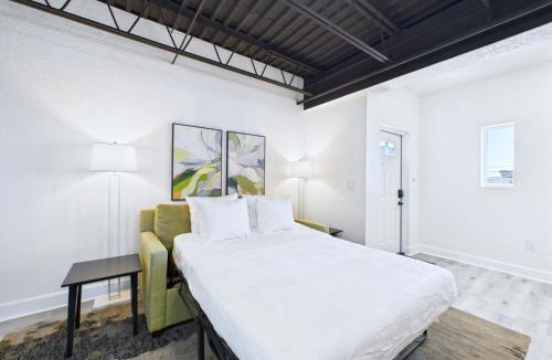 Port Canaveral Hotel | Chic Loft Retreat Near Port Canaveral -Unit 202