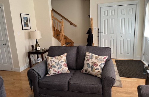 Bar Harbor Condo | Chickadee Cottage/Footsteps from Acadia National Park and downtown Bar Harbor!