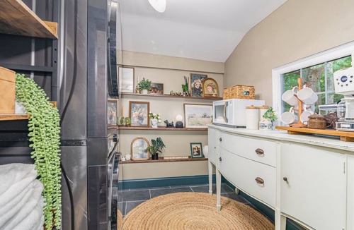 Dillsburg Cabin | Civil War Cabin + Optional 4-Person Camper