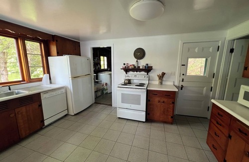 Tuftonboro Cottage | Classic NH Lake House | Sandy Beach, 2 Boat Dock, Sleeps 10