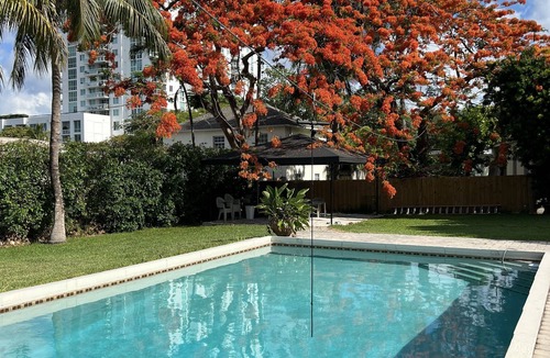 Little Havana Villa | Classic Villa by River front park near Beach/Brickell