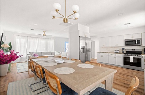 Clearwater House | Clearwater ICONIC Heated Pool Home, Mini Golf, Sleeps 11