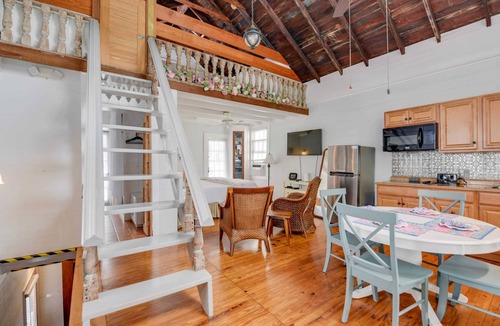 Historic Seaport Apartment | Coastal Rose - Private Pool & Near Duval