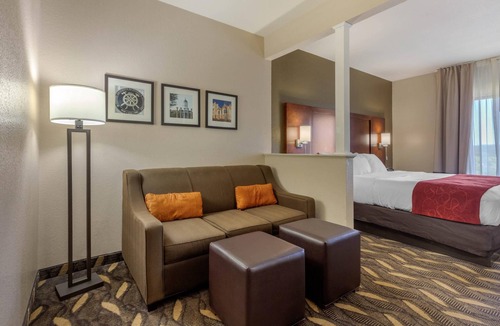 Rolla Hotel | Comfort Suites Rolla