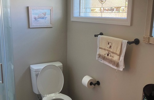 Rock Ridge Apartment | Comfortable 1-bedroom apartment close to Beach with AC- Vero Beach
