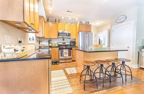 Saratoga Springs Condo | Comfortable Condo near Saratoga State Park!