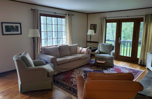 Syria House | Comfortable House Close To White Oak Canyon & Old Rag Trails