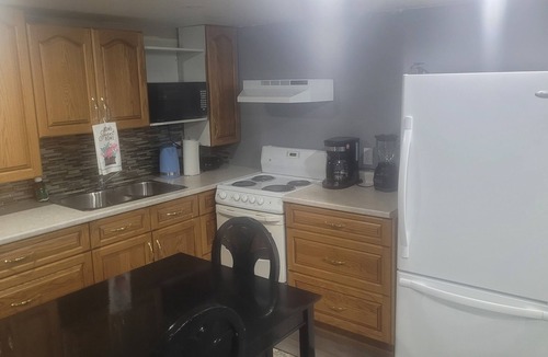 St. Catharines House | Comfortable Lower Level Stay in a Shared Home