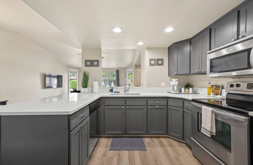 Boise Bench House | Comfy Clean Quiet 1 Level Centrally Located Home