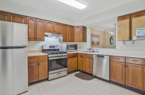 Franconia House | Conveniently Located Alexandria Townhouse
