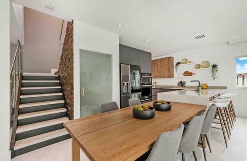 Country Walk House | Corsica Luxe Villa/BBQ, Heated Pool, Games & Fun