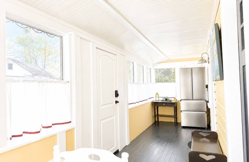 Wolfeboro Cottage | Cottage 8-9 - Year Round - Pet Friendly - Stand Alone 2 Bedroom/2 Bath