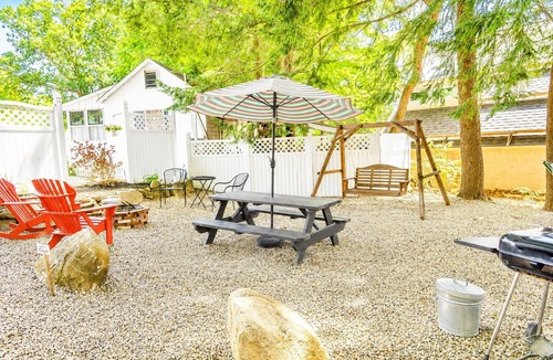 Wolfeboro Cottage | Cottage 8-9 - Year Round - Pet Friendly - Stand Alone 2 Bedroom/2 Bath