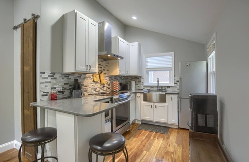 Lewisberry Cottage | Cottage on Yellow Breeches Creek. Close to Hershey, Harrisburg, York and beyond!