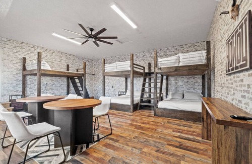 Theodosia House | Countryside Views | Sleeps 20, Hot Tub, Fire Pit