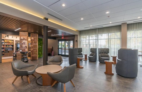 West Springfield Hotel | Courtyard by Marriott West Springfield