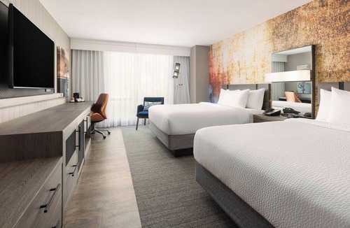 Waller Creek District Hotel | Courtyard by Marriott Austin Downtown/Convention Center