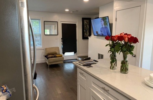 Northeast House | Cozy 2/1.5 Getaway in Lily Ponds