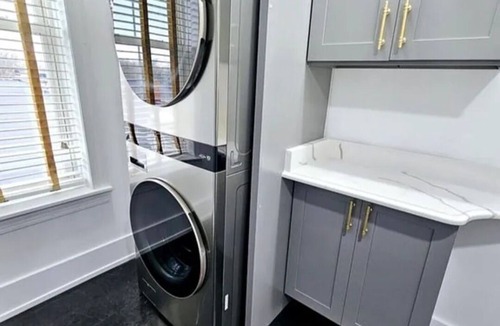 Snow Hill Apartment | Cozy 2-bedroom apartment in beautiful Snow Hill with AC
