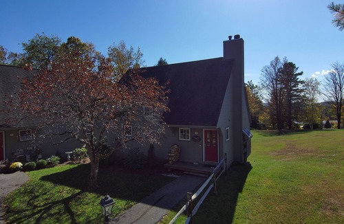 Manchester Center House | Cozy 3 Bedroom Condo in the Heart of Manchester VT