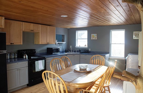 Belfast House | Cozy 3-bedroom home in Belfast Maine, with Beach Access