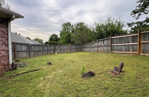 Conway House | Cozy 3-bedroom house Large Yard Pets Welcome Conway