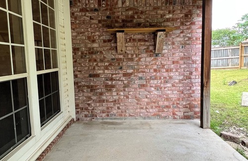 Conway House | Cozy 3-bedroom house Large Yard Pets Welcome Conway