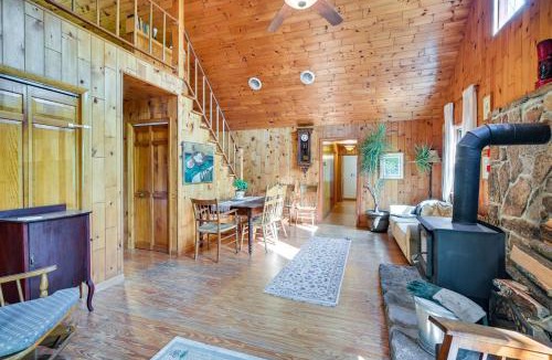 Great Cacapon House | Cozy Appalachian Getaway: 5 Mi to Prospect Peak!