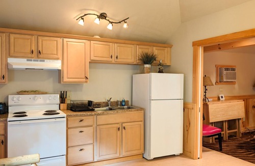 Bar Harbor Cabin | Cozy Cabin Stay Acadia Cabin 3