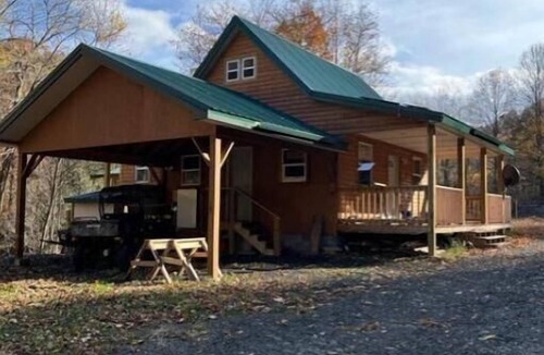Elk Garden Cabin | Cozy cabin with river view