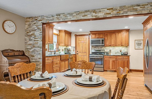 Coulters House | Cozy, Clean, Convenient Escape!