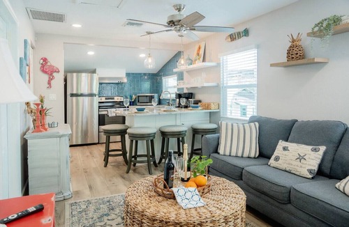 Dunedin Apartment | Cozy Coastal Cottages of Dunedin #4