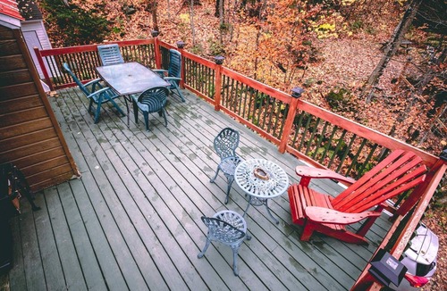 St-Adolphe-d'Howard House | Cozy cottage with hot tub!