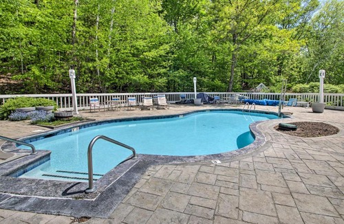 Jackson House | Cozy Jackson Condo w/Mtn Views & Pool Access!