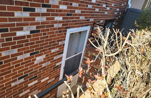 Burtonsville House | Cozy Lower Level Retreat Near Silver Spring