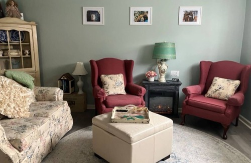 Bolivar Apartment | Cozy private ground floor apartment in townhome walking distance to historic HF