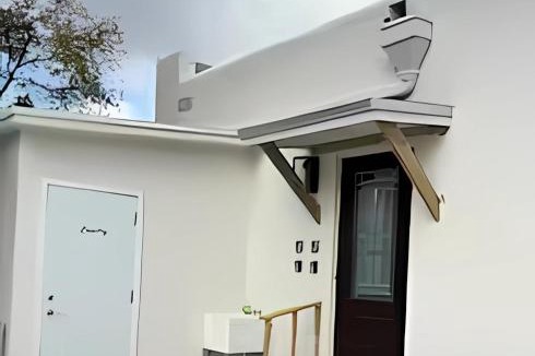 West Little Havana House | Cozy Private Room, near the Airport - Free parking - 01