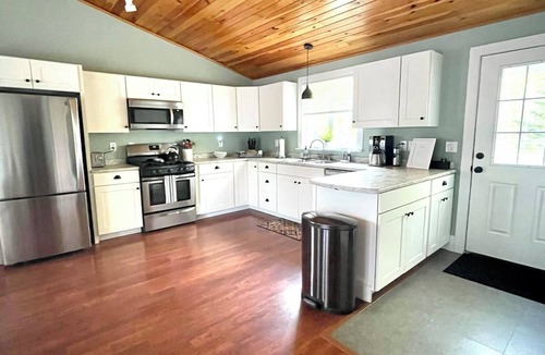 Seal Cove House | Cozy & Spotless 2‑Bedroom Cottage Just Minutes to Acadia National Park
