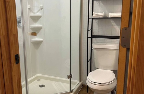 Thurber Apartment | Cozy studio in charming Strawn with AC Country suite #2