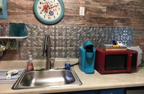Cedar Point Cabin | Cozy Tiny Home with Private Pool during warm months