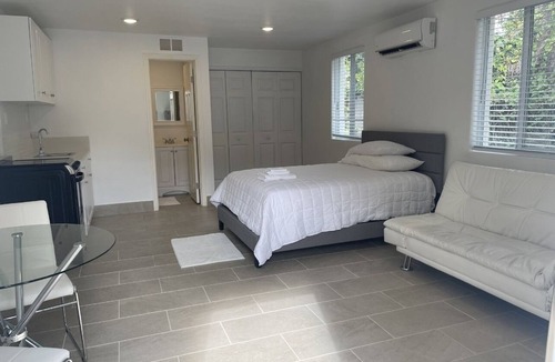 Coral Gables Section Villa | Cozy Villa