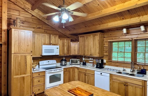 Morgan II House | Cozy Waterfront Log Cabin Retreat on a Quiet Creek