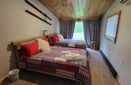 Central Hainesville Hotel | Crabbe Mountain Inn
