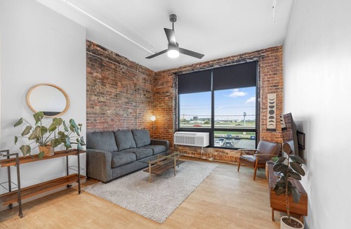 Duluth Apartment | Craft District Apt w/Gym & Coffee Shop 225