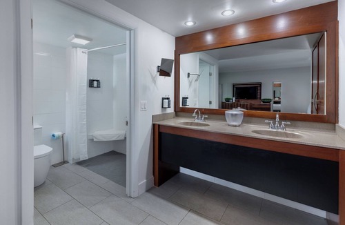 Country Club Estates Hotel | Crosswinds Rehoboth