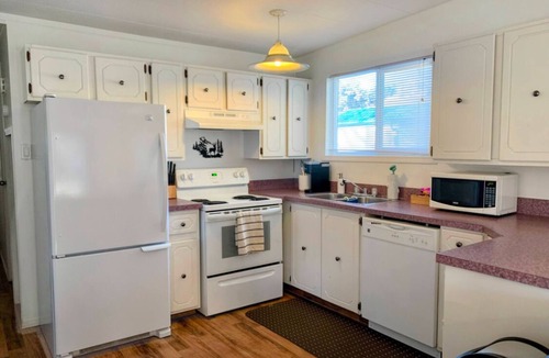 Coleman House | Crowsnest Magic Mountain Stays
