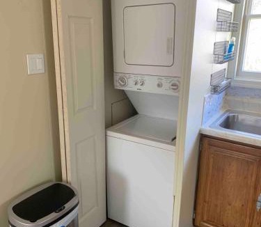 Bolivar Apartment | Day Street - Walk to Harpers Ferry NP